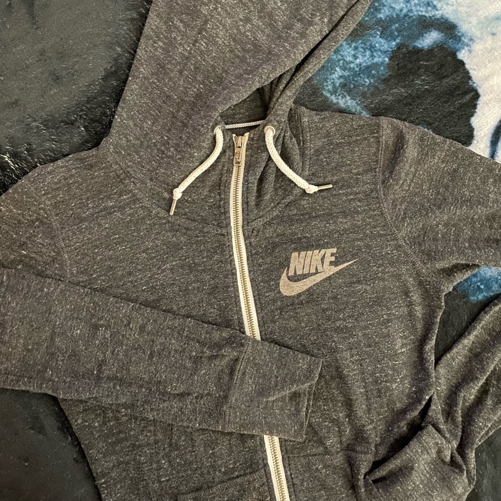 Woman’s Nike Vintage grey full zip hoodie